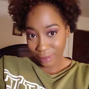 Meet your Posher, Shanekia